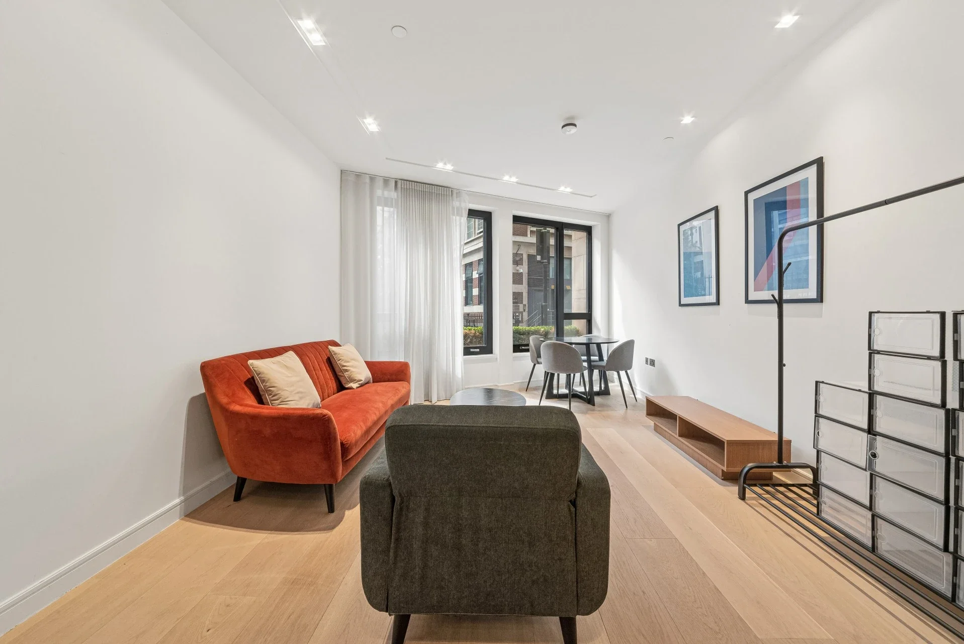 Flat Houghton Street in City of Westminster