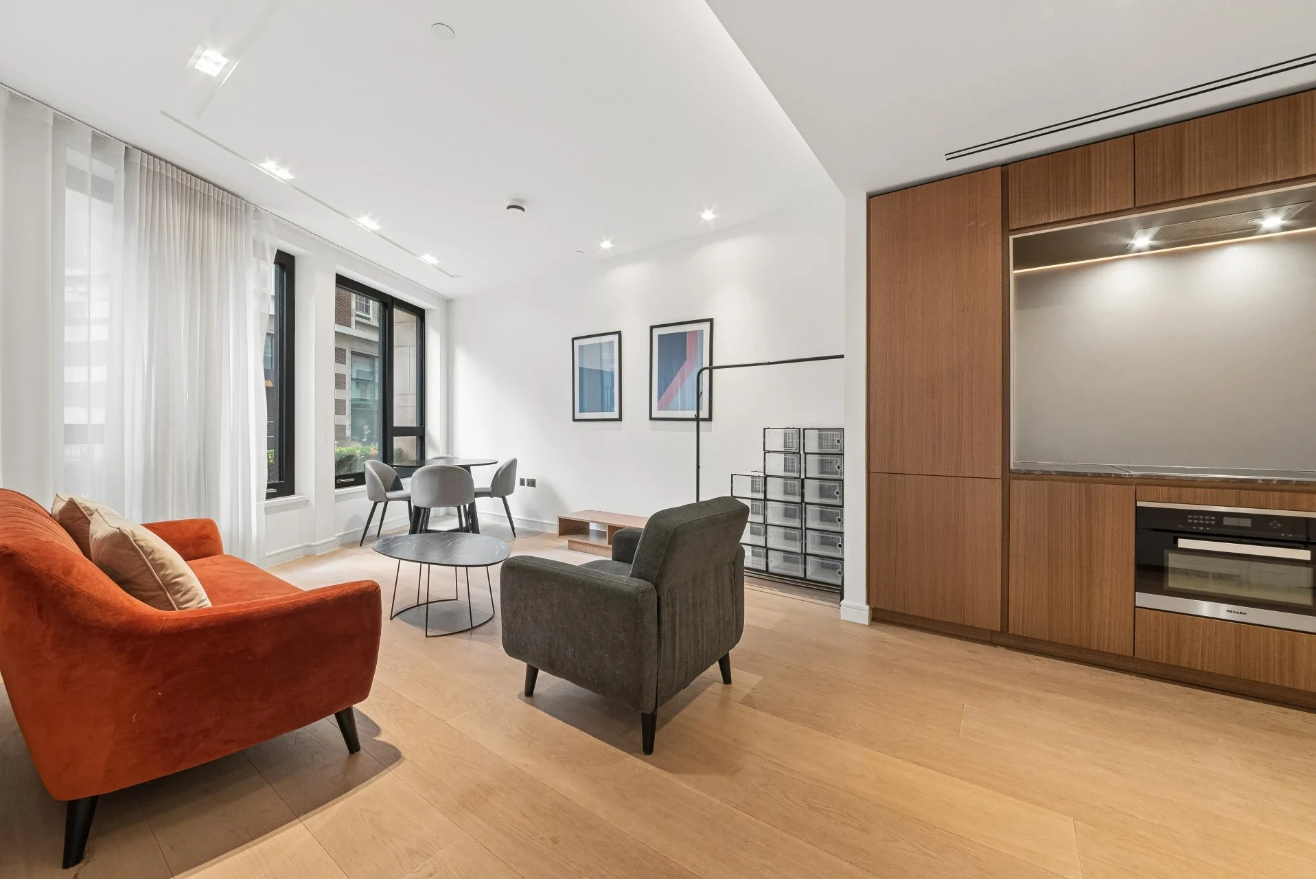 Flat Houghton Street in City of Westminster