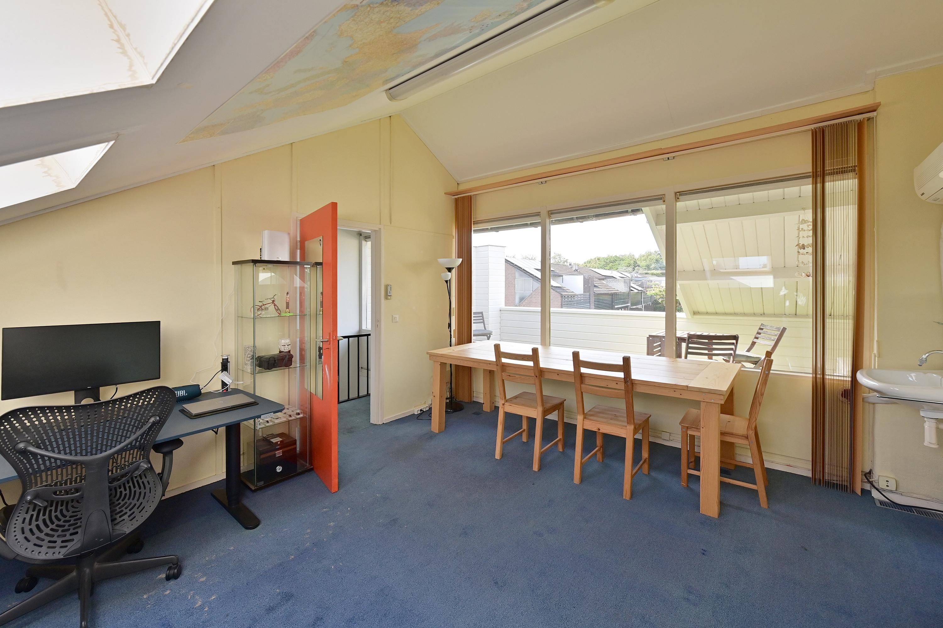 Tussenwoning te koop: Want 6, Huizen