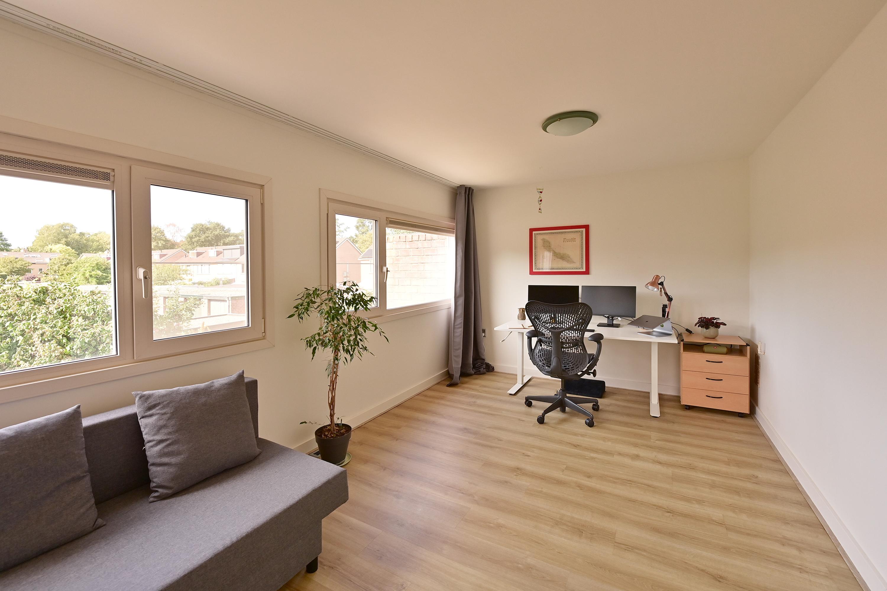 Tussenwoning te koop: Want 6, Huizen
