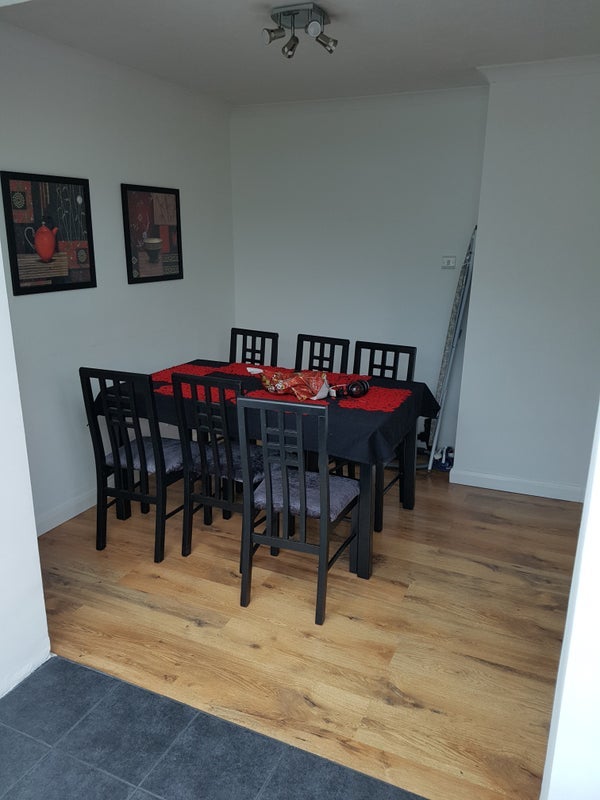 Room Spring Plat in Crawley