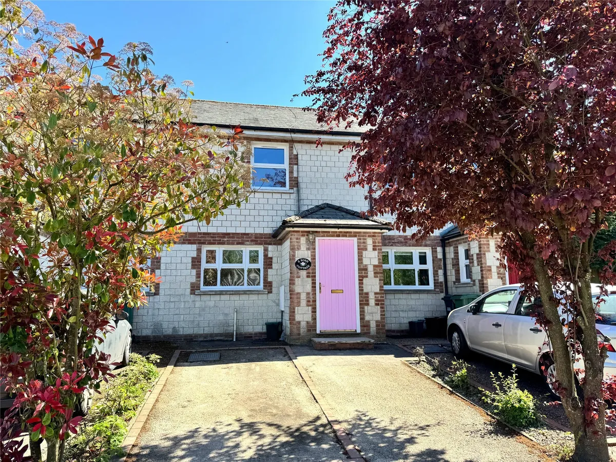 House Rocky Road in Dowlais