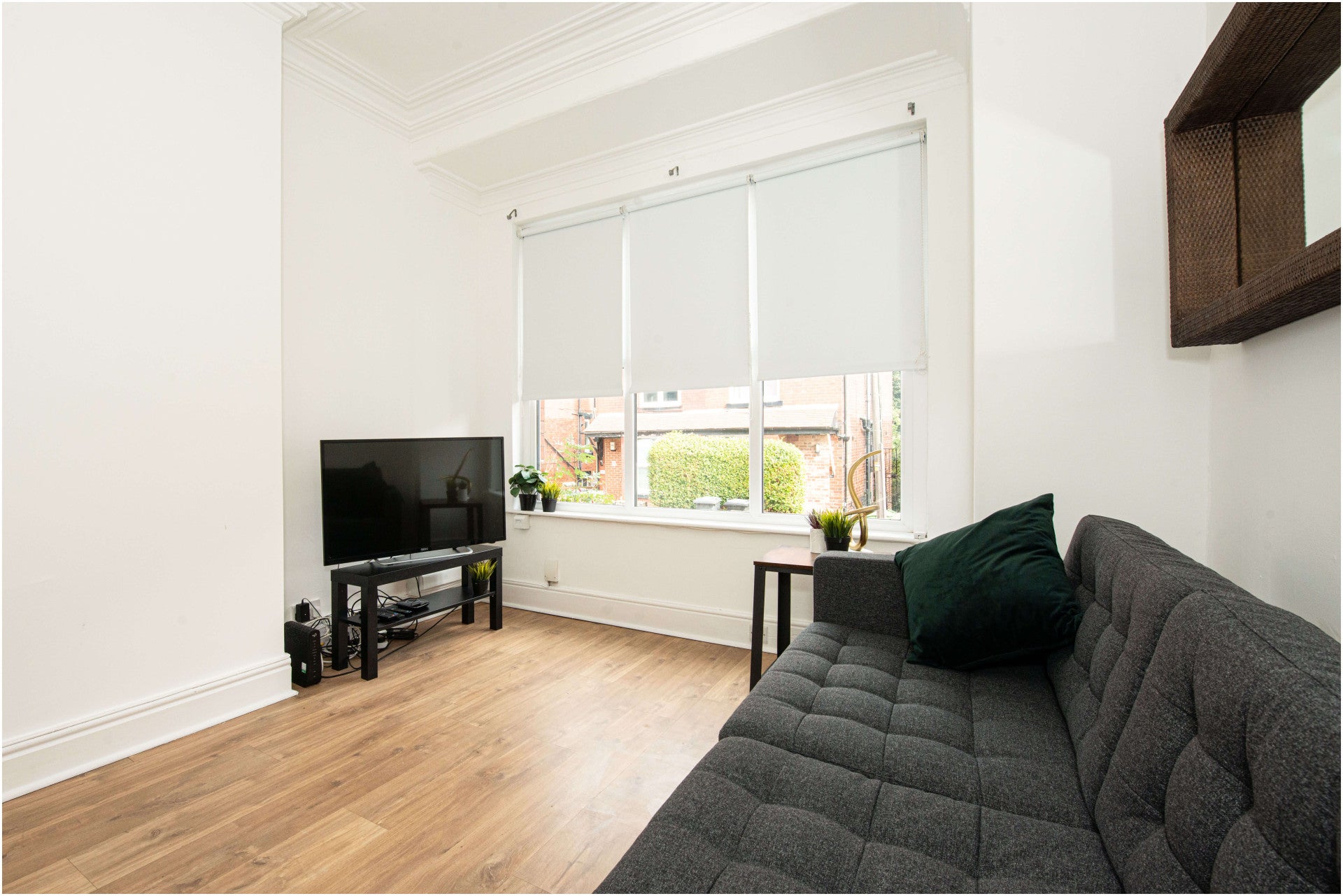 Room Hartley Avenue in Leeds