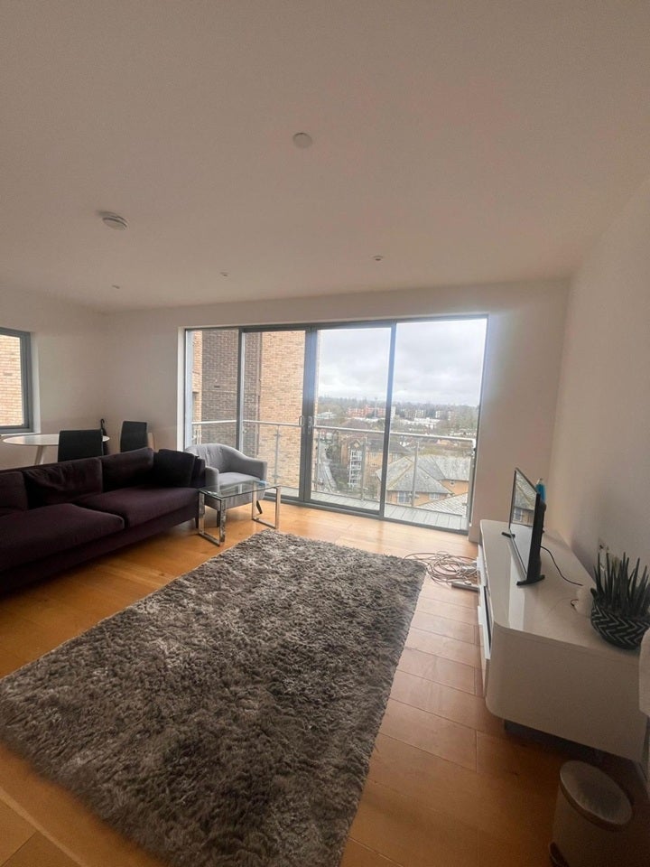 Flat Greatorex Street in Greater London