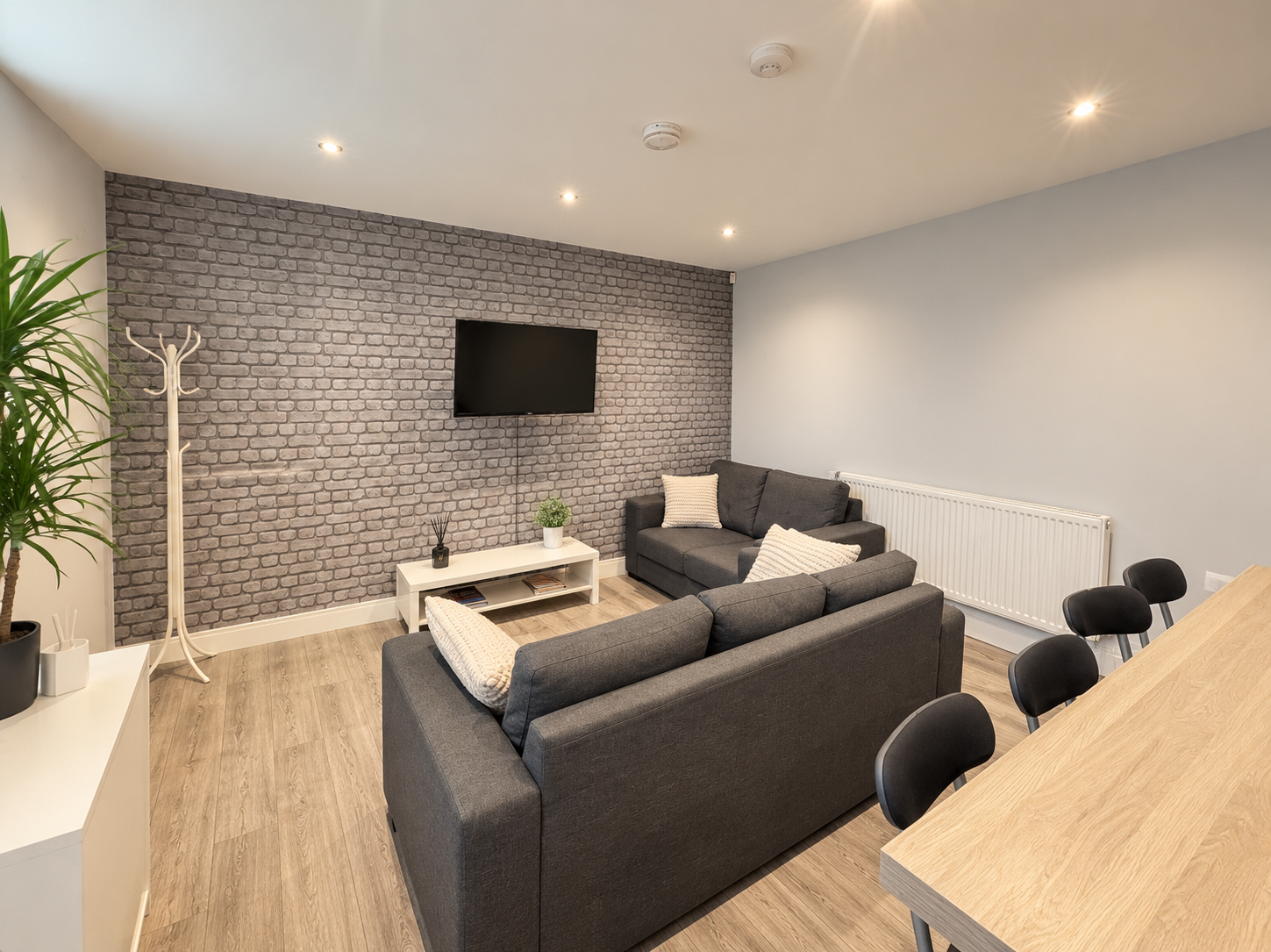 House Thornville Terrace in Leeds