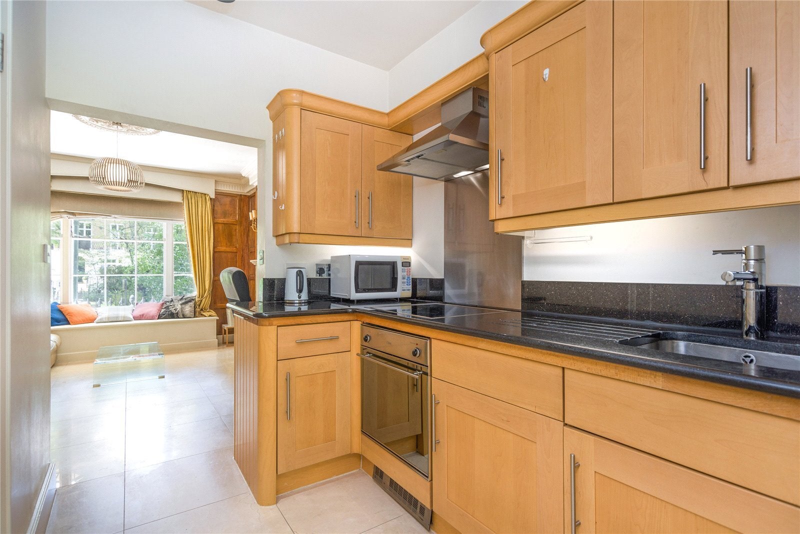 Flat Brompton Square in Greater London