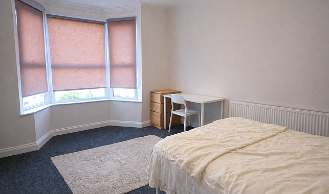 Flat Pinner Road in Sheffield