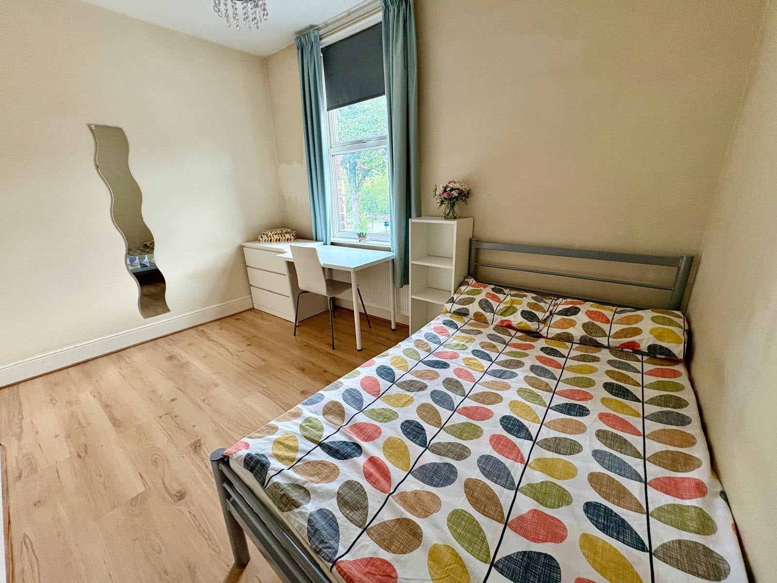 Flat Ecclesall Road in Sheffield