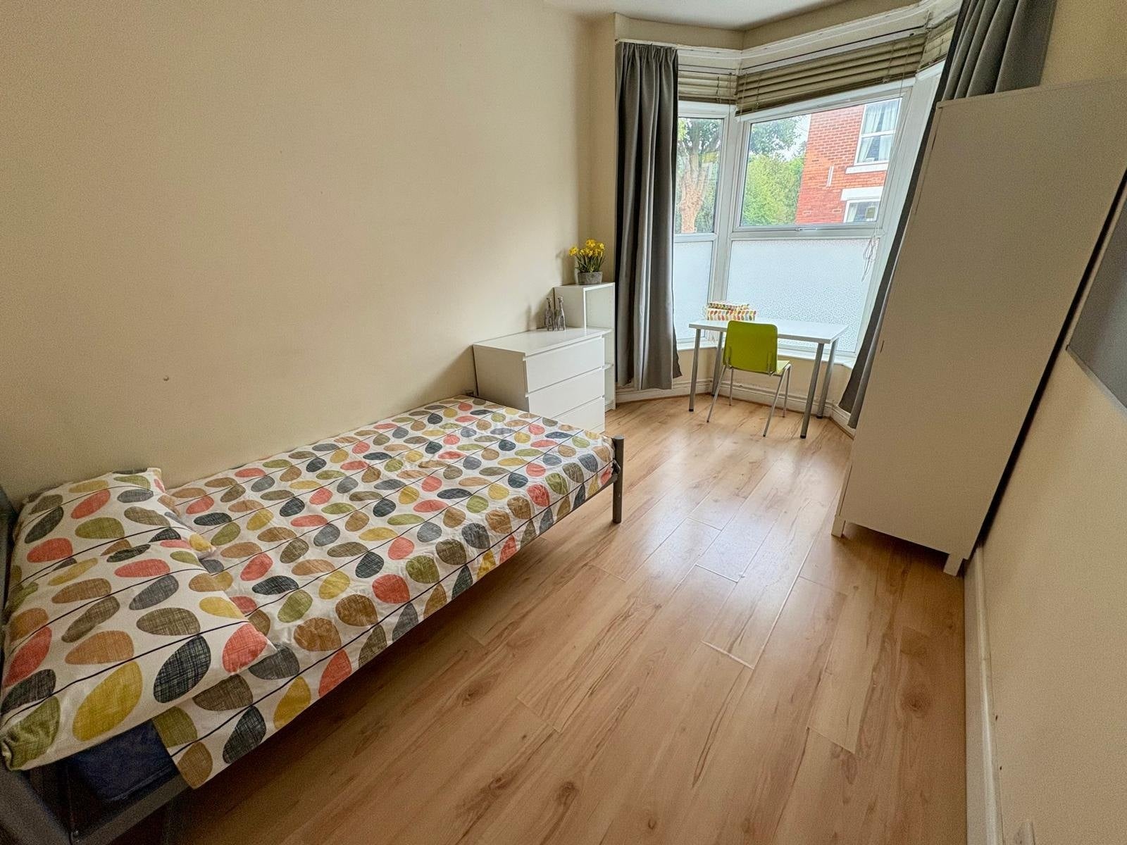 Flat Ecclesall Road in Sheffield