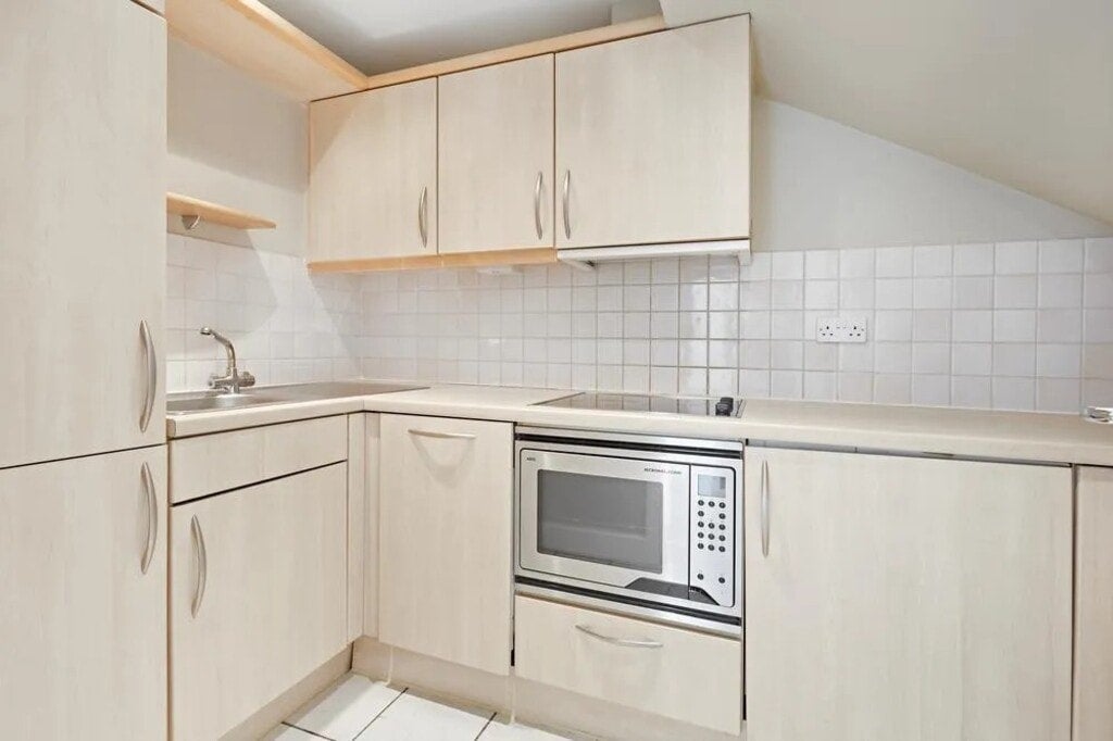 Flat Gunter Grove in Greater London