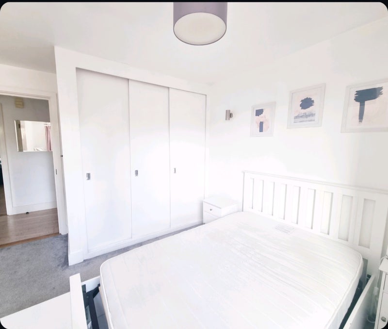 Flat Eagle Works in Greater London