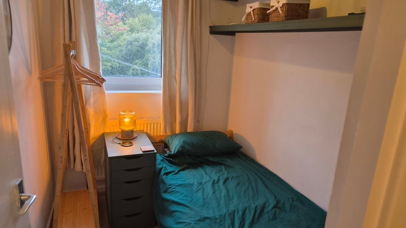 Room Pleydell Avenue in Greater London