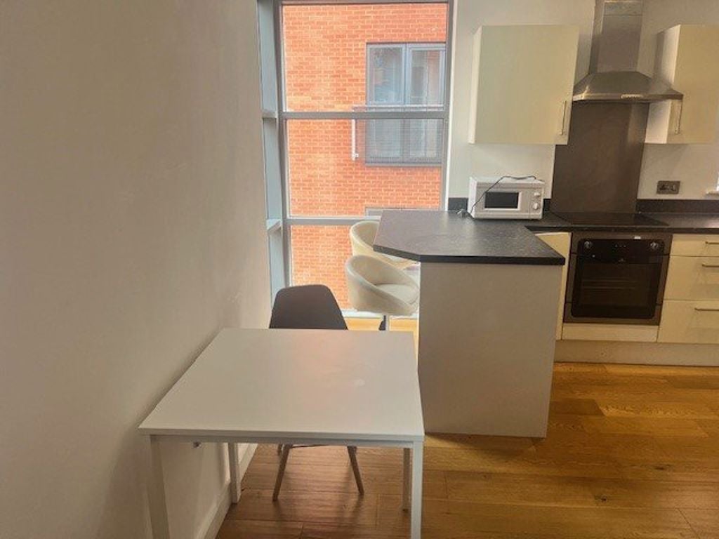 Flat Skipton Close in Hazel Grove