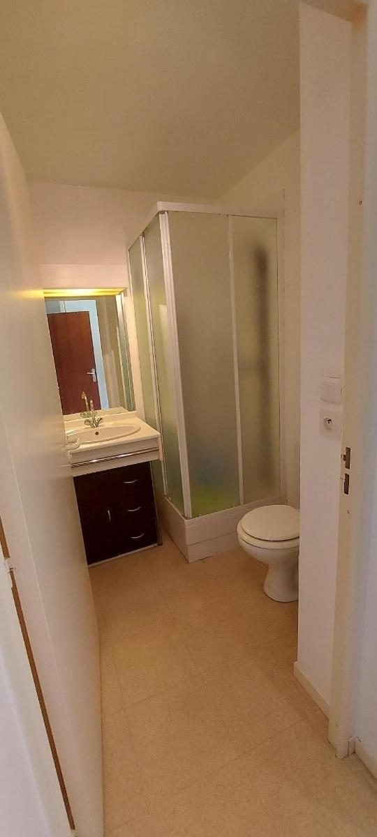 Room Boulevard Jacques Millot in Angers