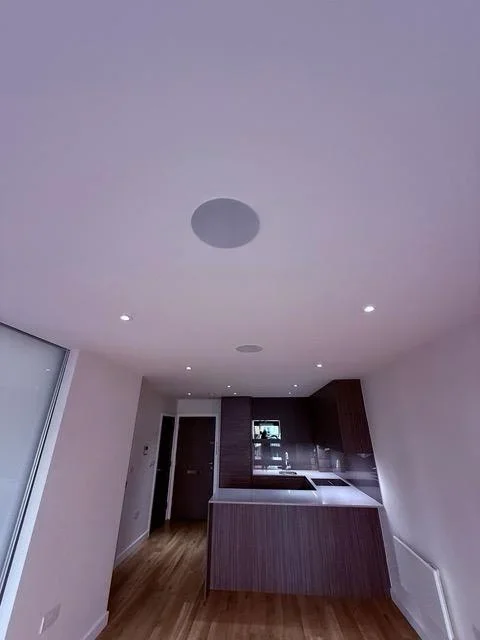 Flat Kingsbury Road in Greater London