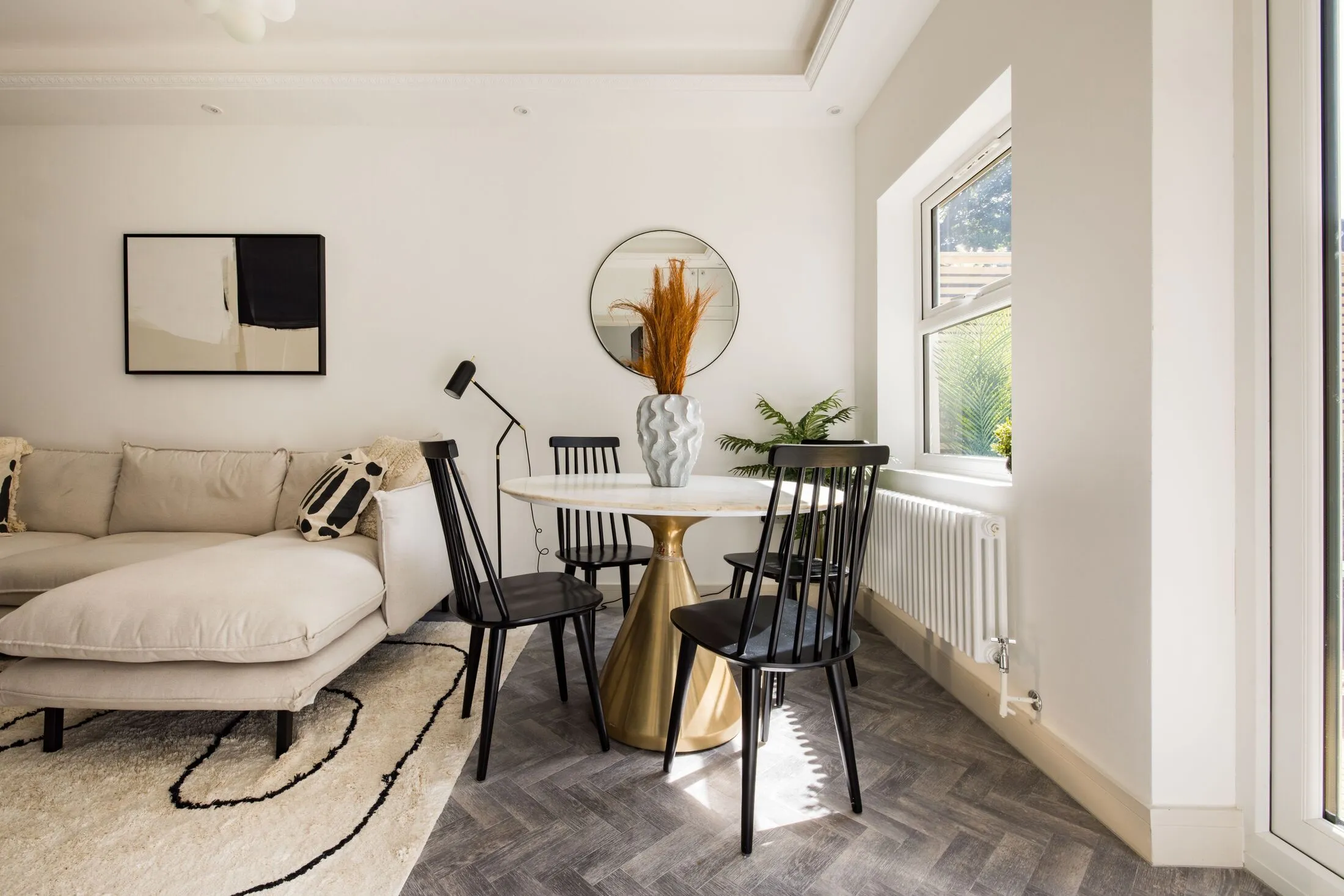 Flat Lavender Hill in Greater London