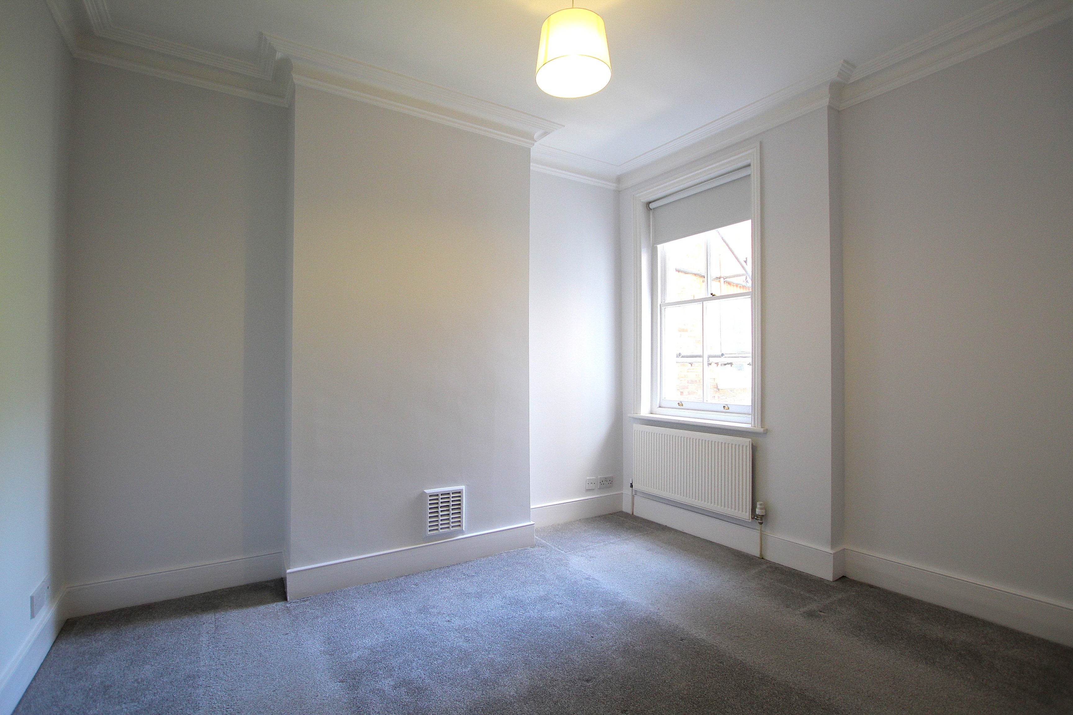 Flat Curwen Road in Greater London