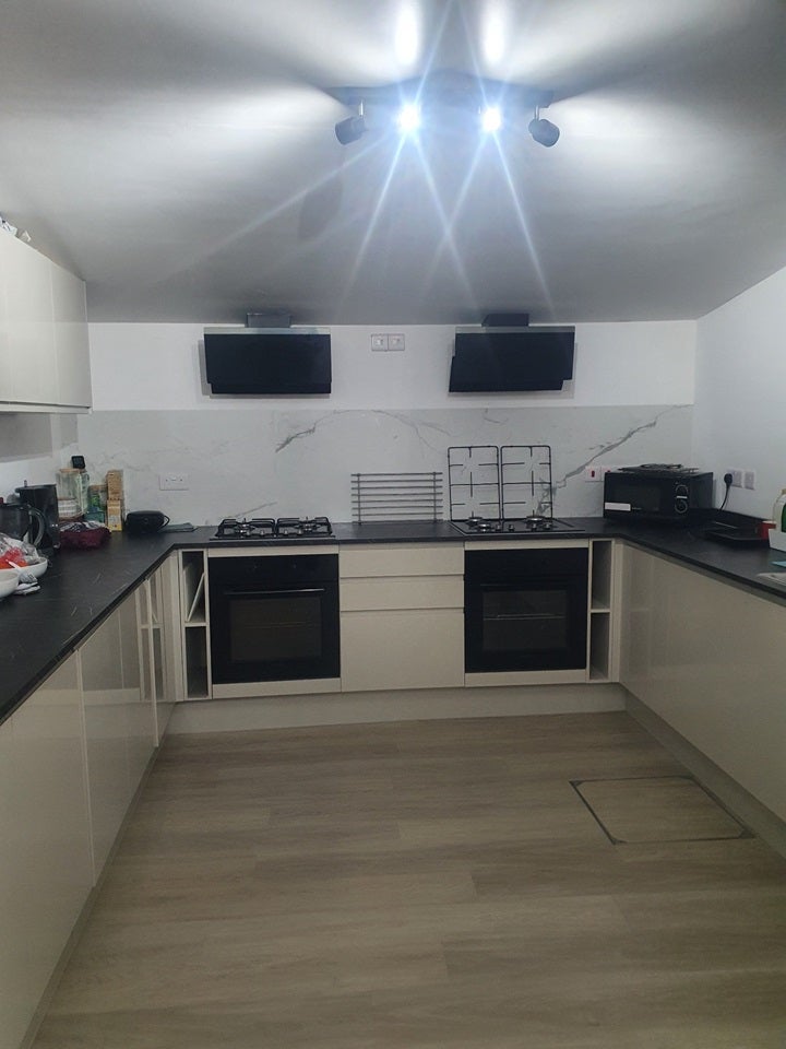 House Ruxley Close in Epsom and Ewell