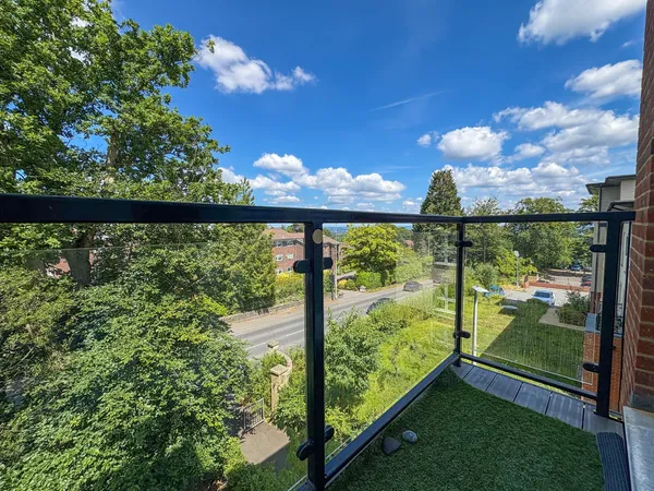 Flat Bailey Place in Wealden