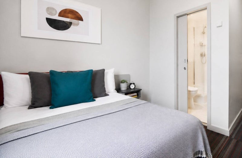 Room Hales Street in Coventry