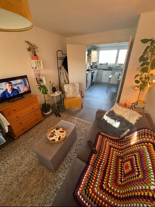 Room East Hill in Greater London