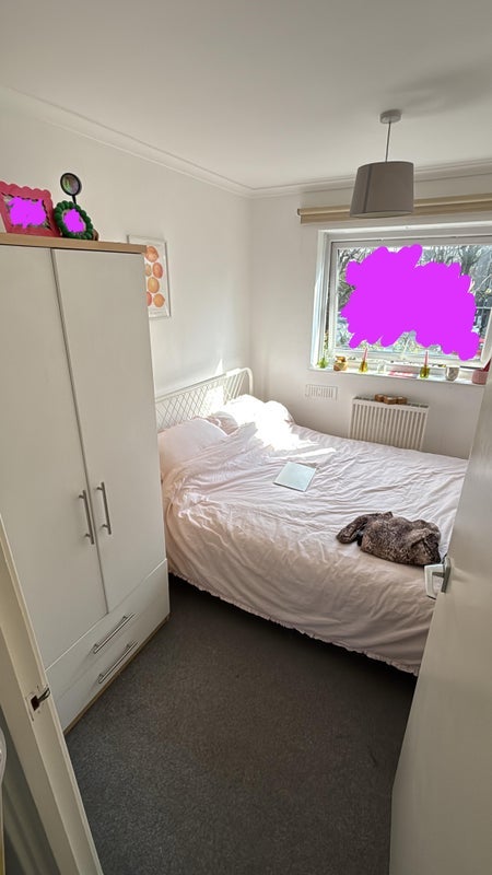 Room East Hill in Greater London
