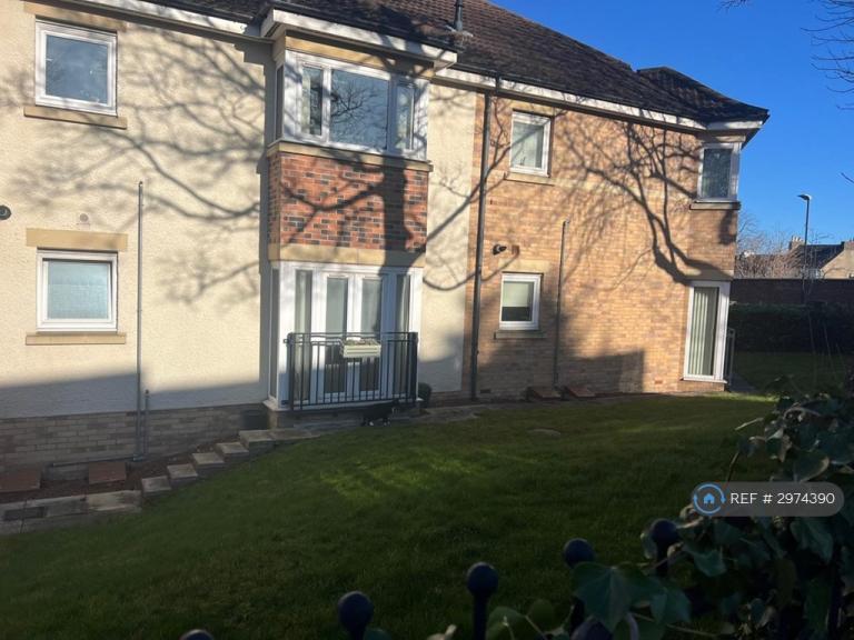 Flat Vicarage Lane in Sunderland