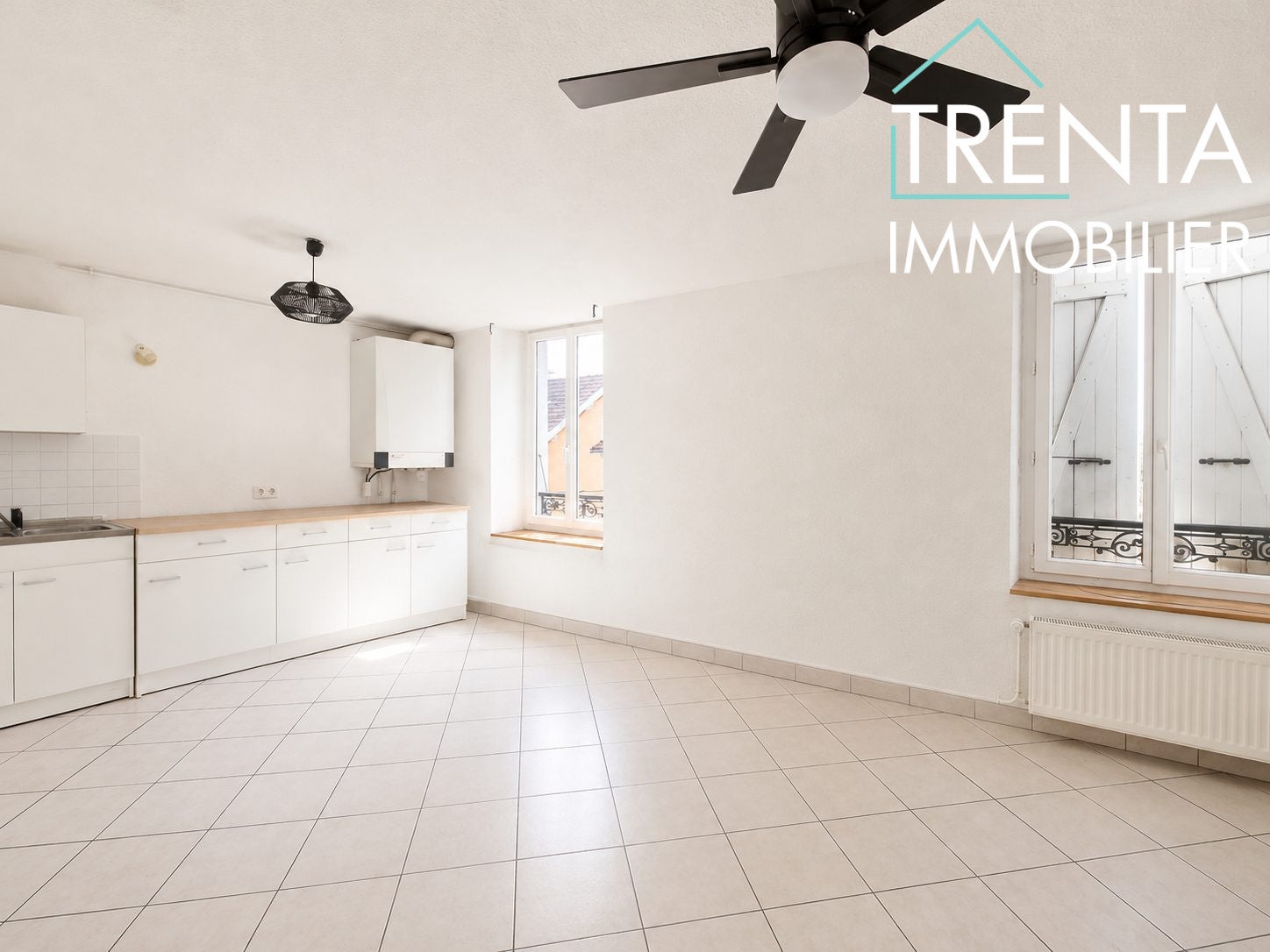 Flat Rue Claude Guillermoz in Voiron