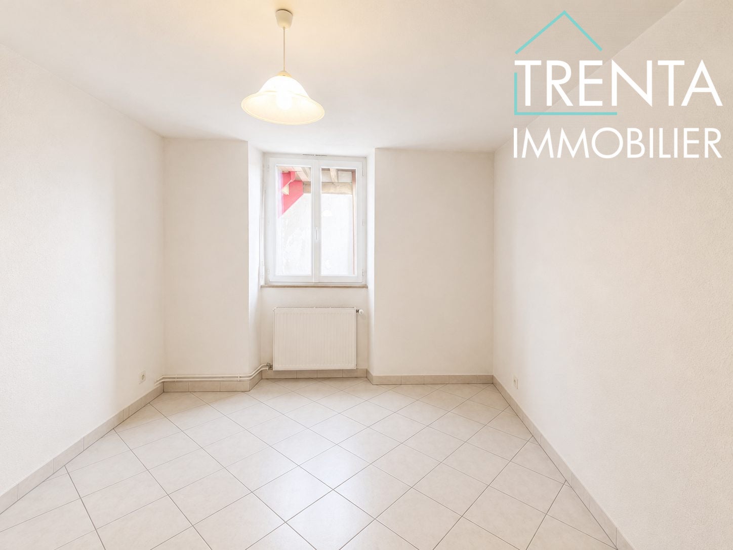 Flat Rue Claude Guillermoz in Voiron