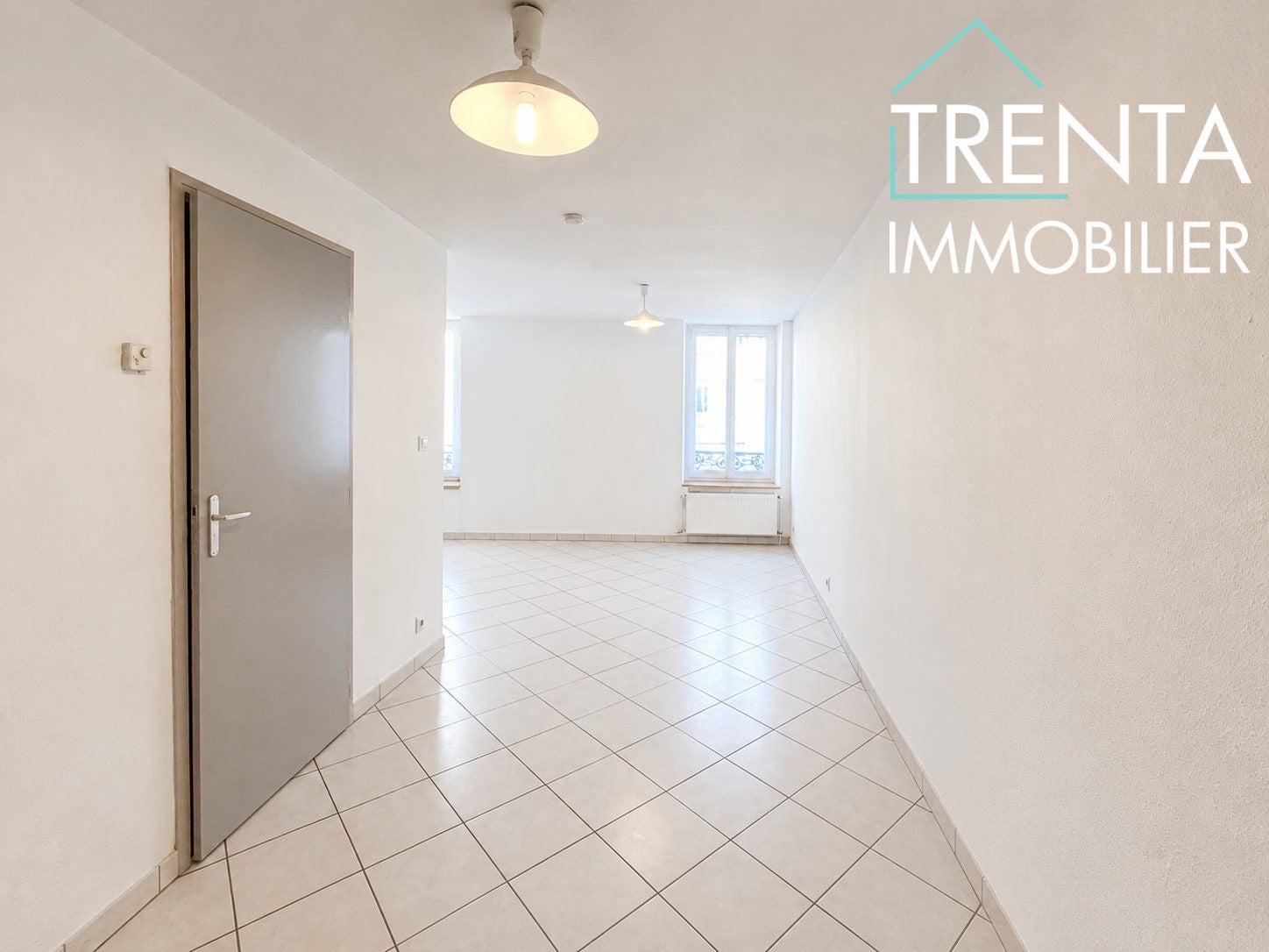Flat Rue Claude Guillermoz in Voiron