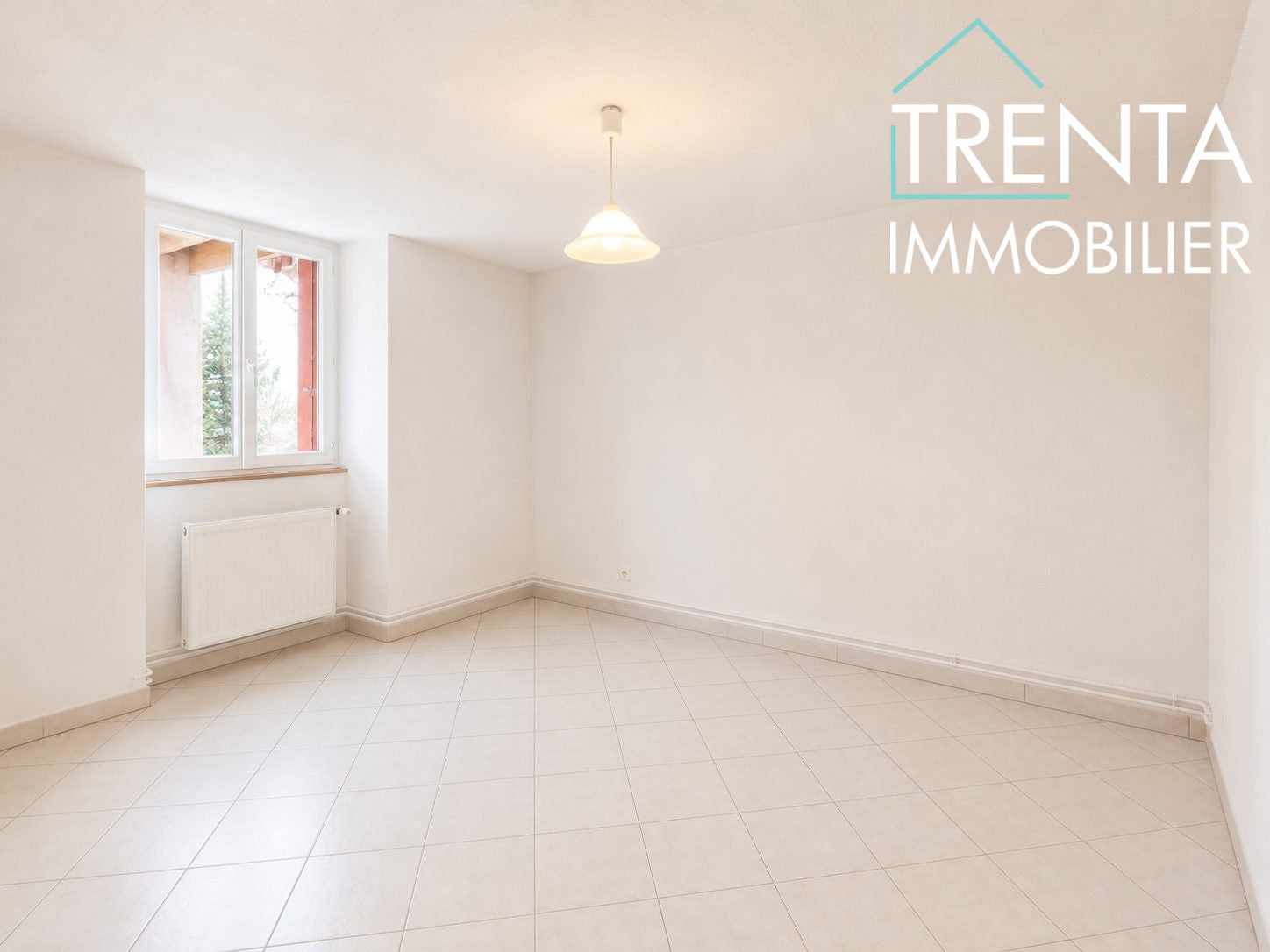 Flat Rue Claude Guillermoz in Voiron
