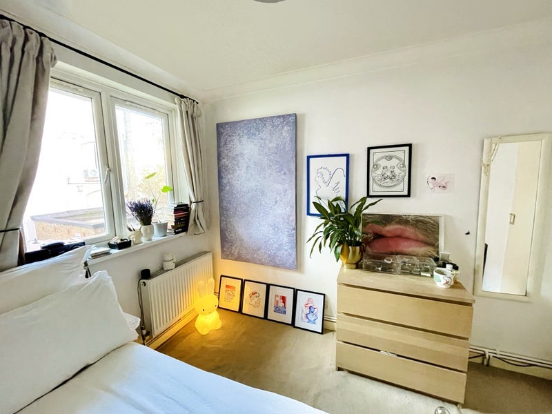 Room Fanshaw Street in Greater London