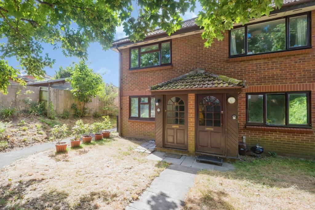 House Hardy Close in Southampton