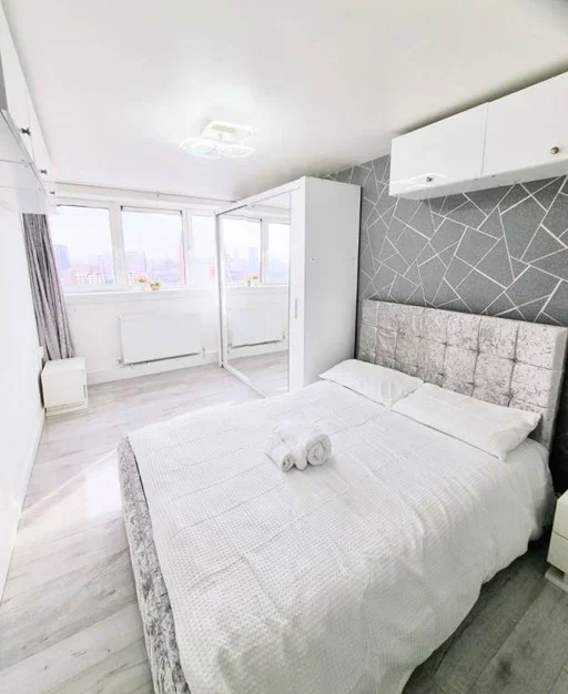 Room Forty Acre Lane in Greater London