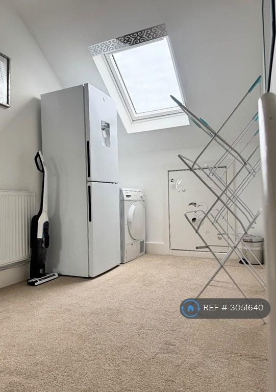 Room Ogilvie Road in High Wycombe
