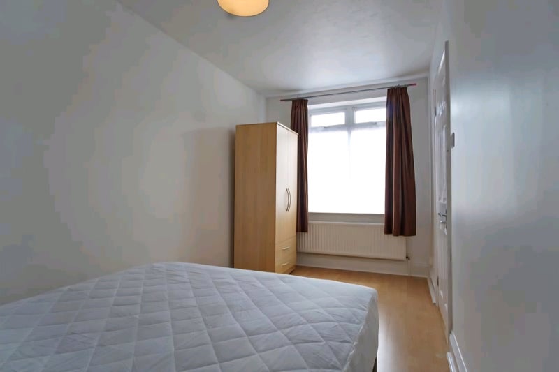Room Ashton Drive in Bristol