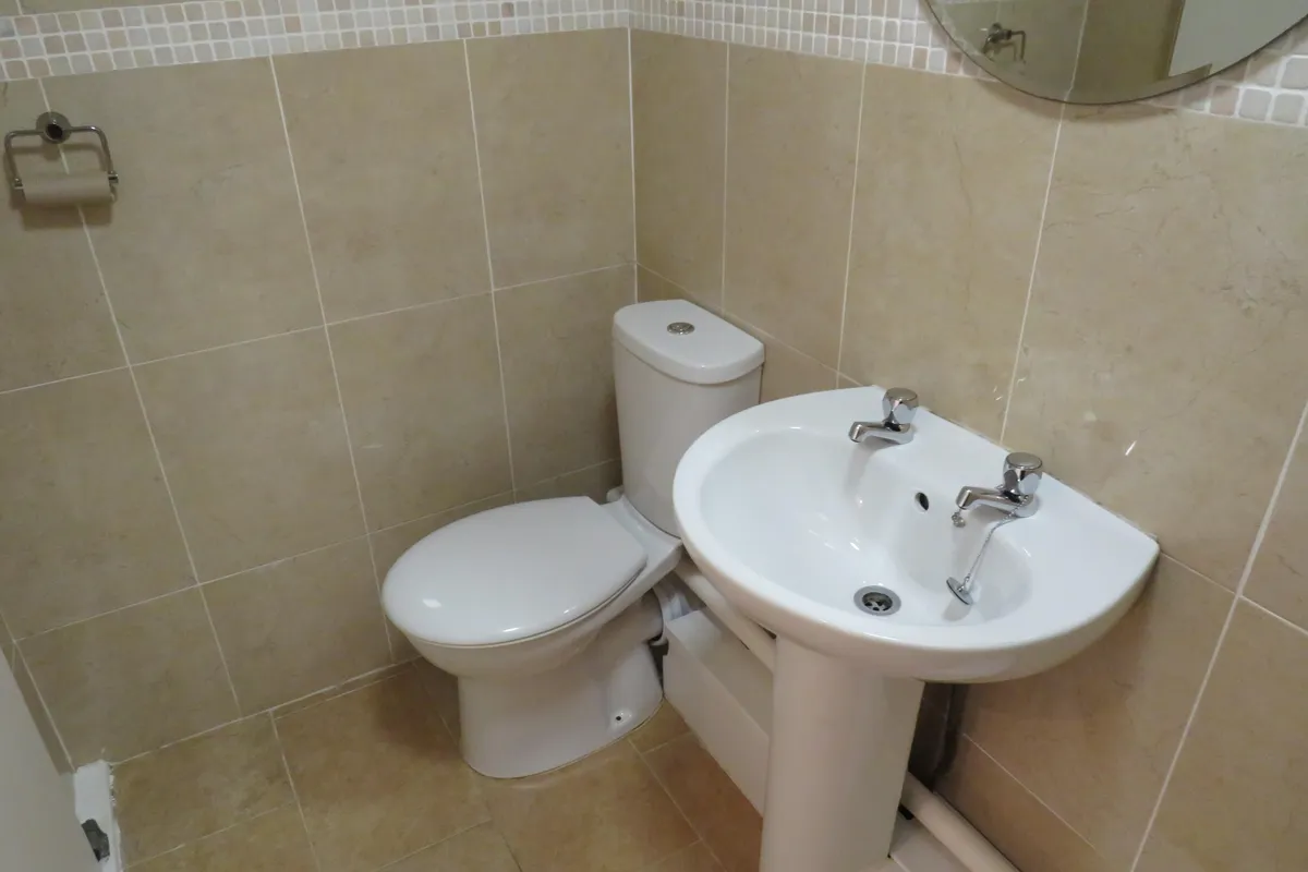 Flat Lockington Close in Derby