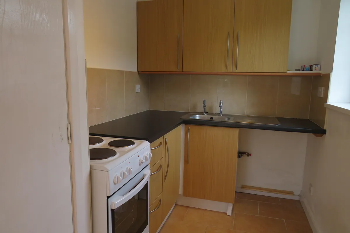 Flat Lockington Close in Derby
