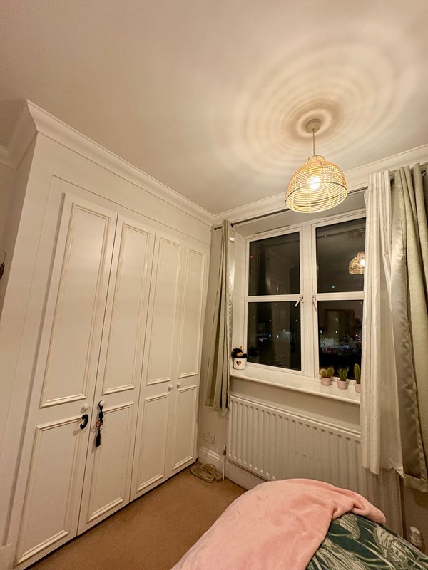 Room Kennington Lane in Greater London