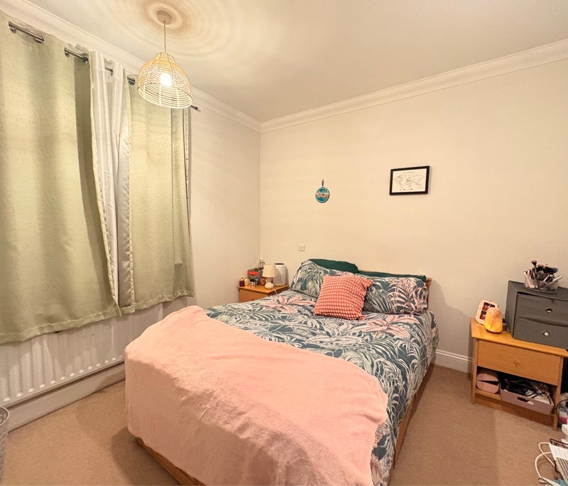 Room Kennington Lane in Greater London
