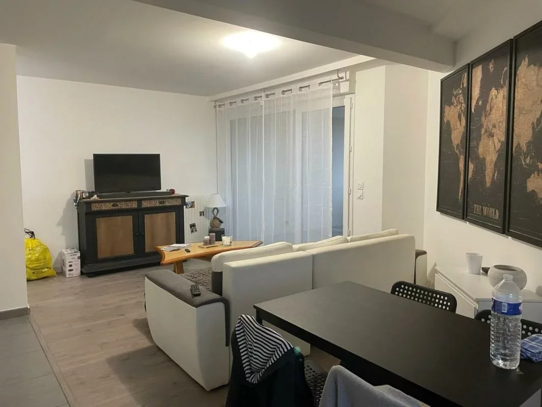Flat Allée des Deux Bourgs in Noyal-Châtillon-sur-Seiche