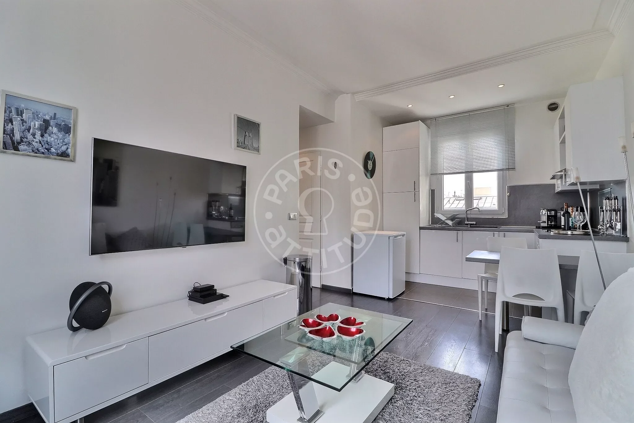 Appartement Rue du Rocher à Paris