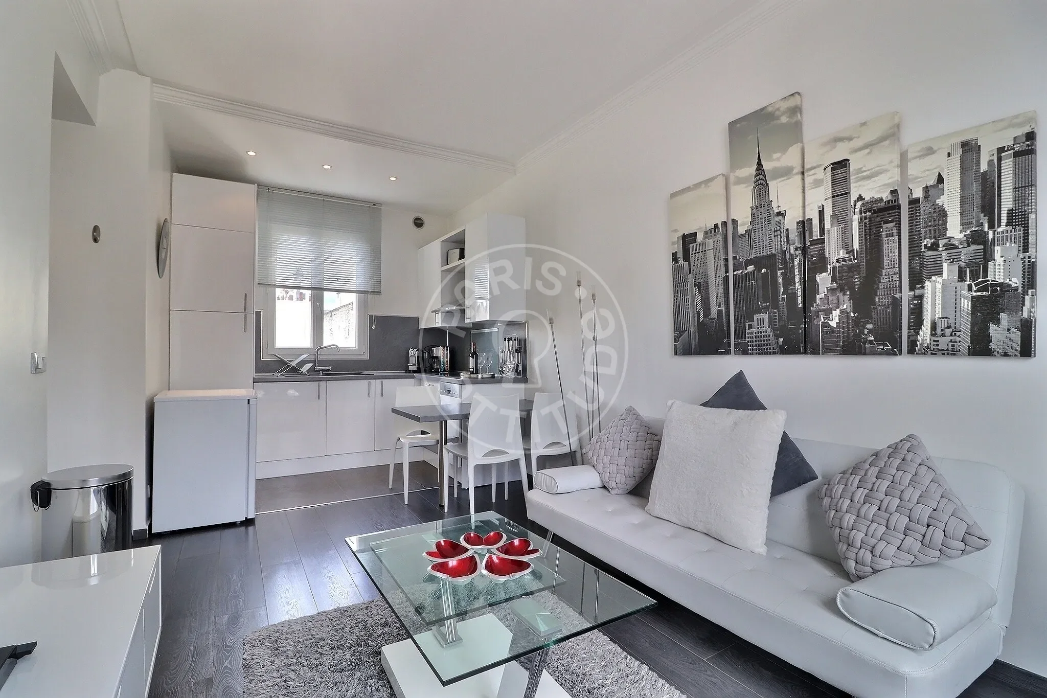 Appartement Rue du Rocher à Paris