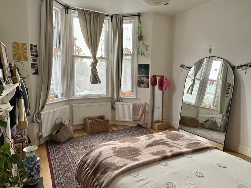 Room Brockley Way in Greater London