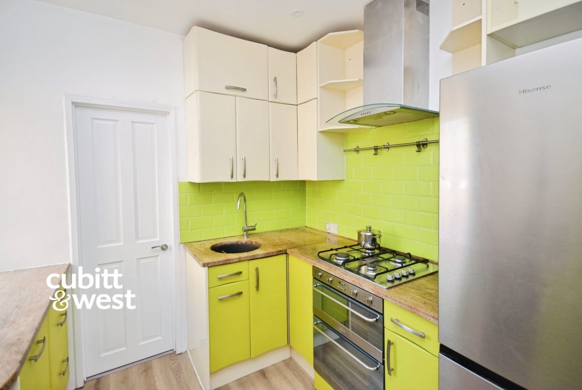 House Carshalton Grove in Greater London