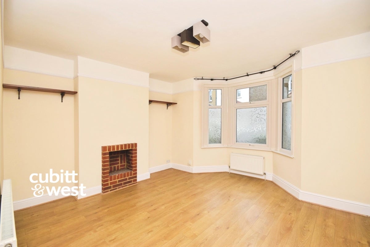 House Carshalton Grove in Greater London