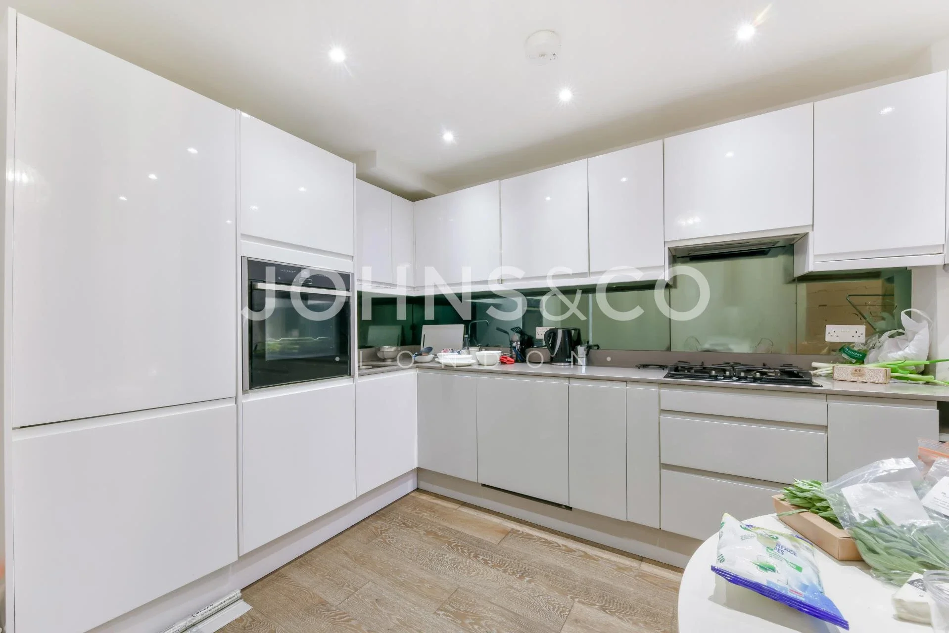 Flat Weltje Road in Greater London