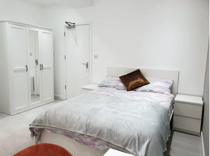 Room Aldin Avenue South in Slough