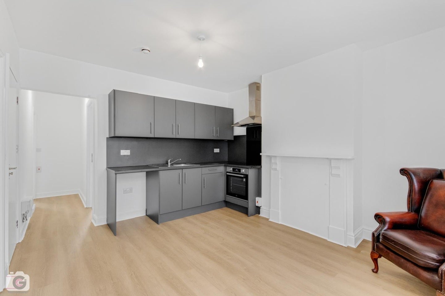 Flat Sefton Avenue in Leeds