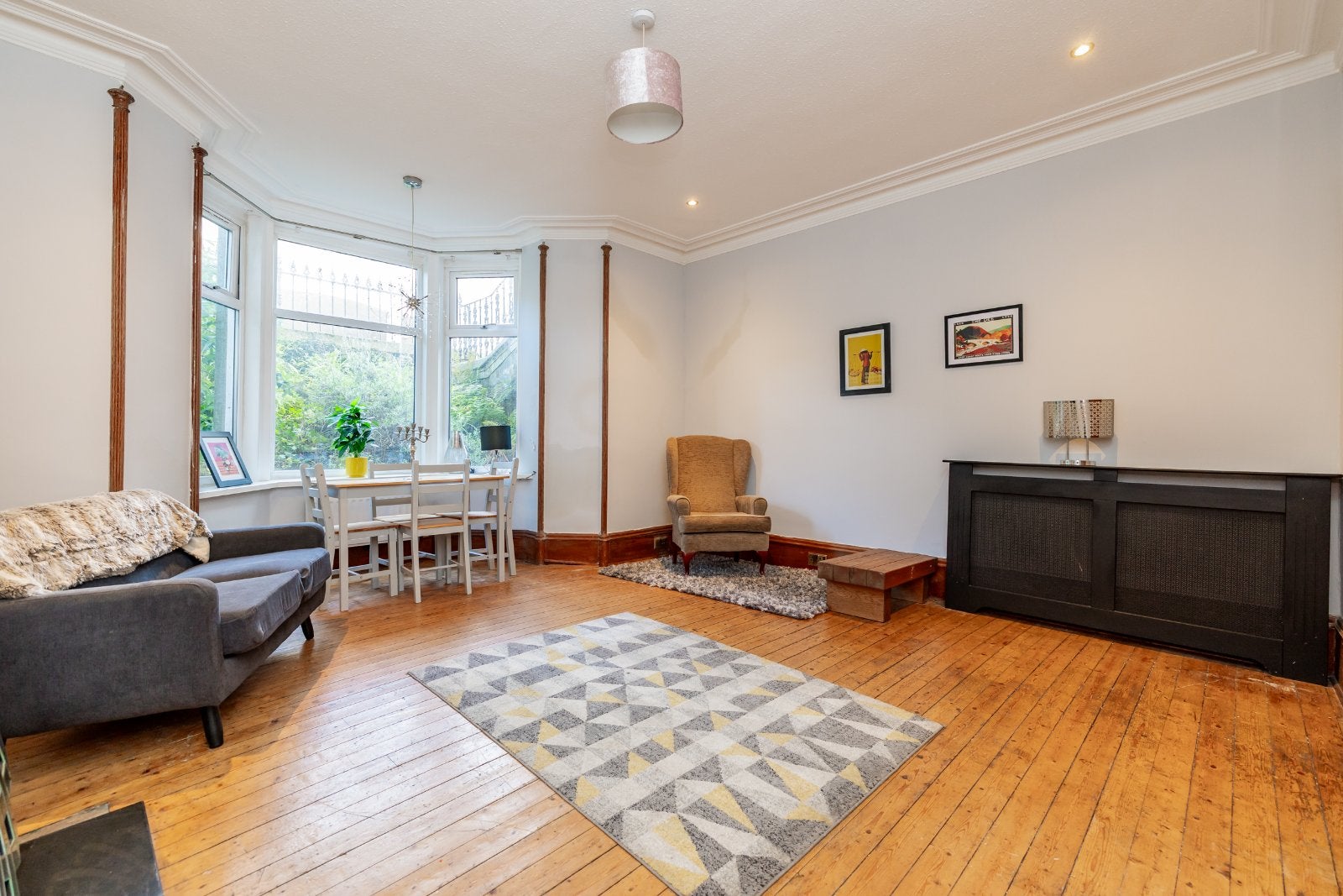 Flat Fonthill Road in Aberdeen City